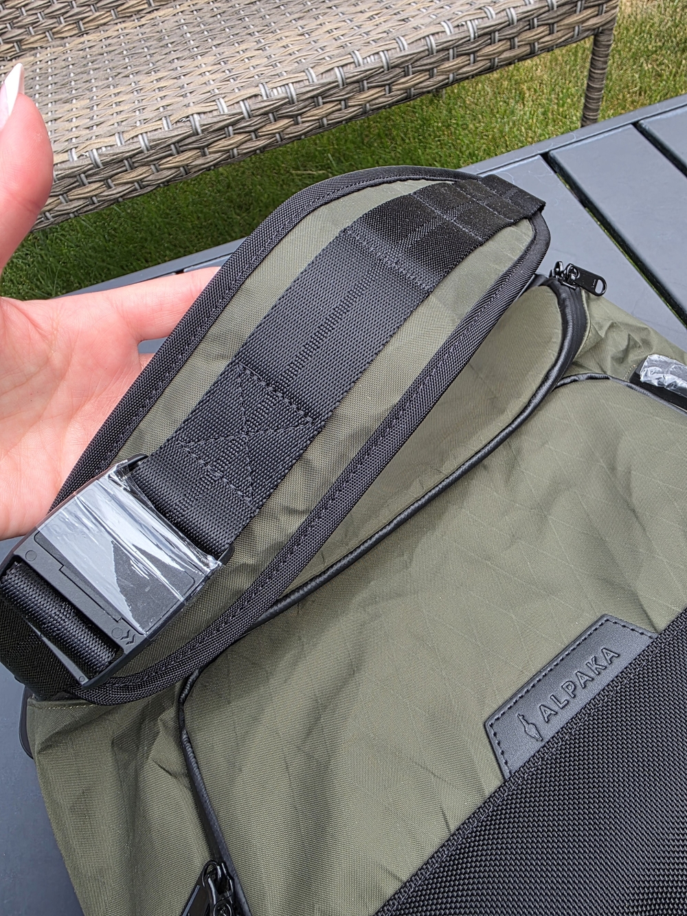 Alpaka Bravo Sling Max V2 Dark Green X-Pac VX21 10L NWT Laptop Sling Bag - Picture 7 of 16